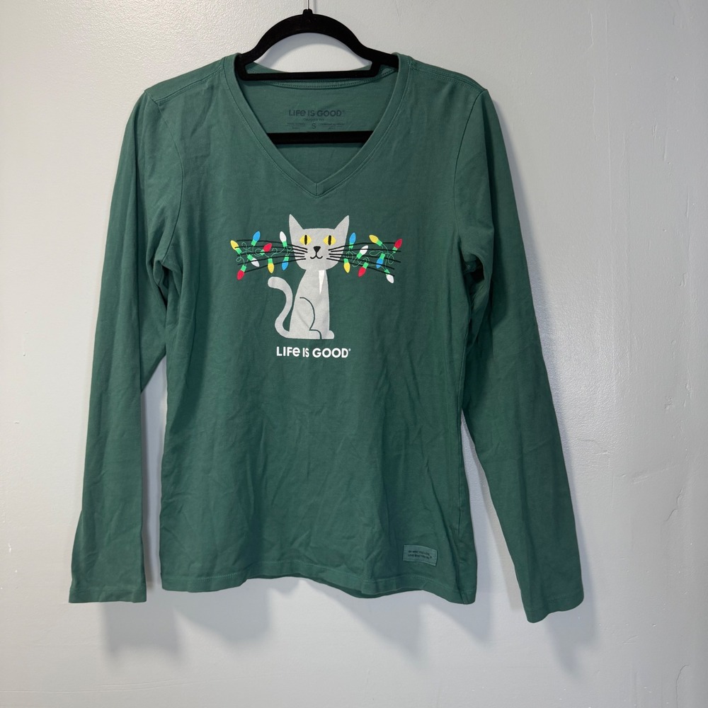 Life is Good Christmas Cat Lights Crusher Tee Green V-Neck Long Sleeve Small